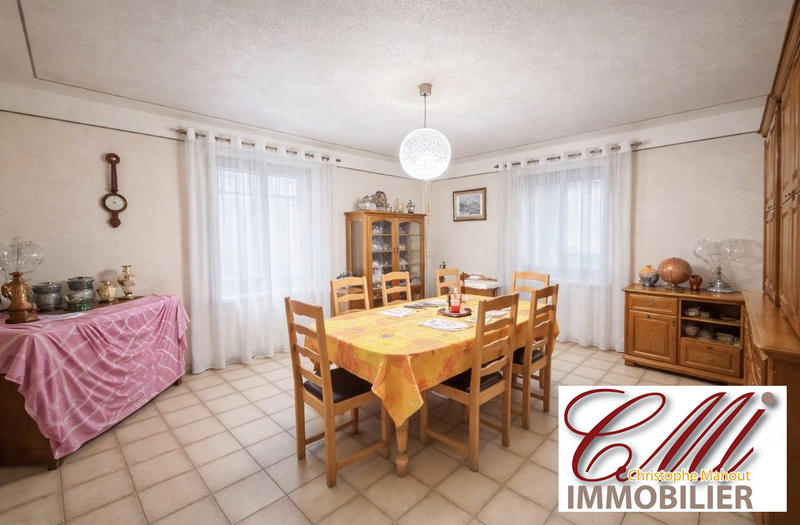 Maison - 120 m² - 5 pièces