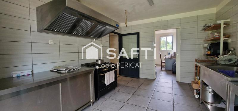 Maison - 179 m² - 5 pièces