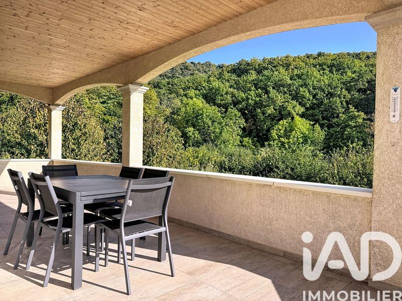 Maison - 151 m² - 6 pièces