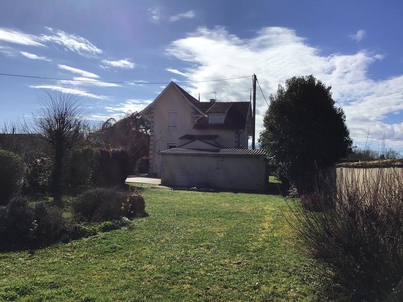 Maison - 137 m² - 8 pièces