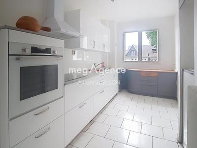 Appartement - 98 m² - 5 pièces