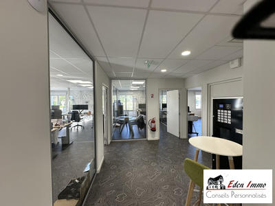 Bureau - 321 m²