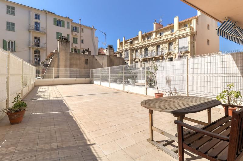 Appartement - 80 m² - 3 pièces