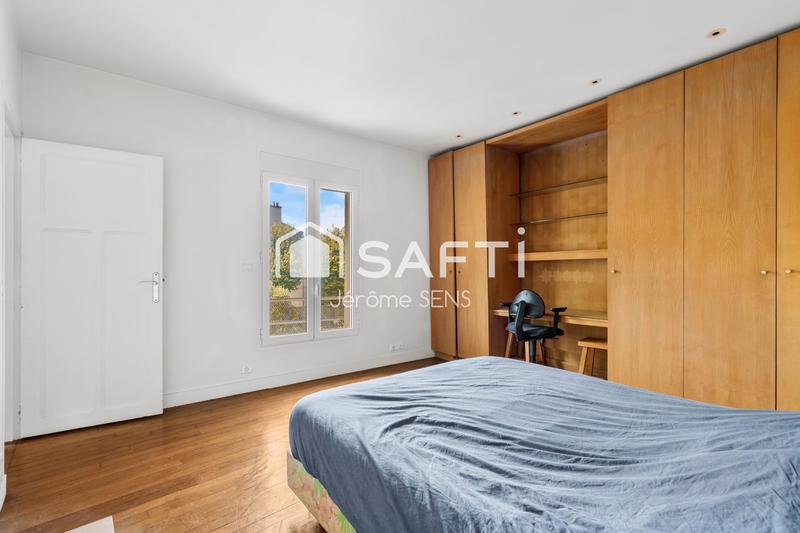 Villa - 237 m² - 9 pièces