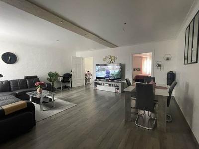 Appartement - 100 m² - 4 pièces