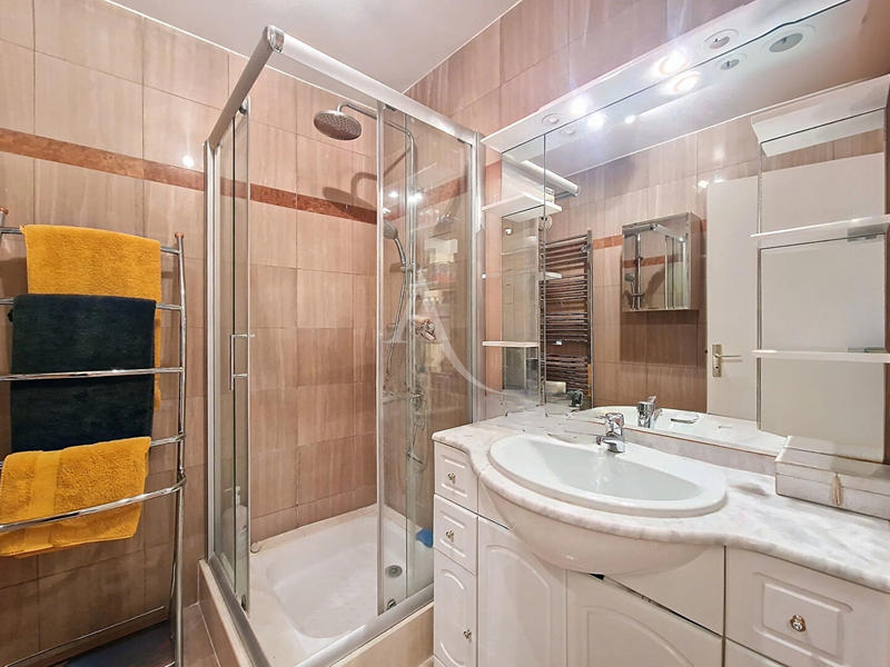 Appartement - 87 m² - 3 pièces