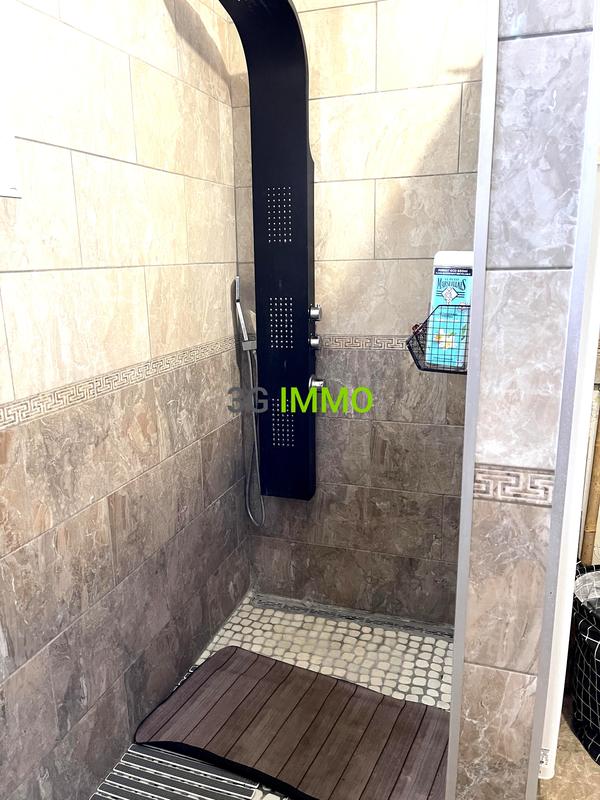 Maison traditionnelle - 145 m² - 6 pièces