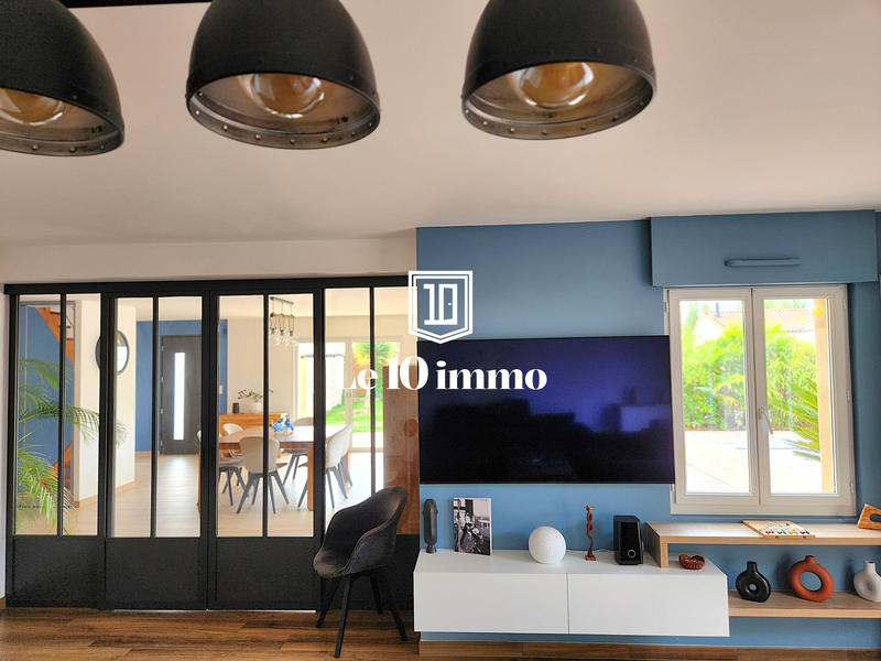 Maison - 180 m² - 7 pièces