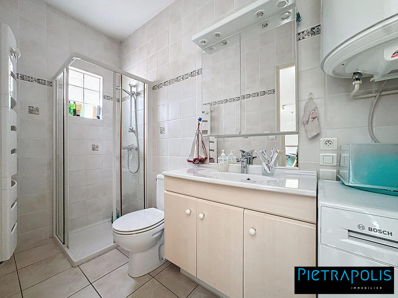 Maison - 94 m² - 6 pièces