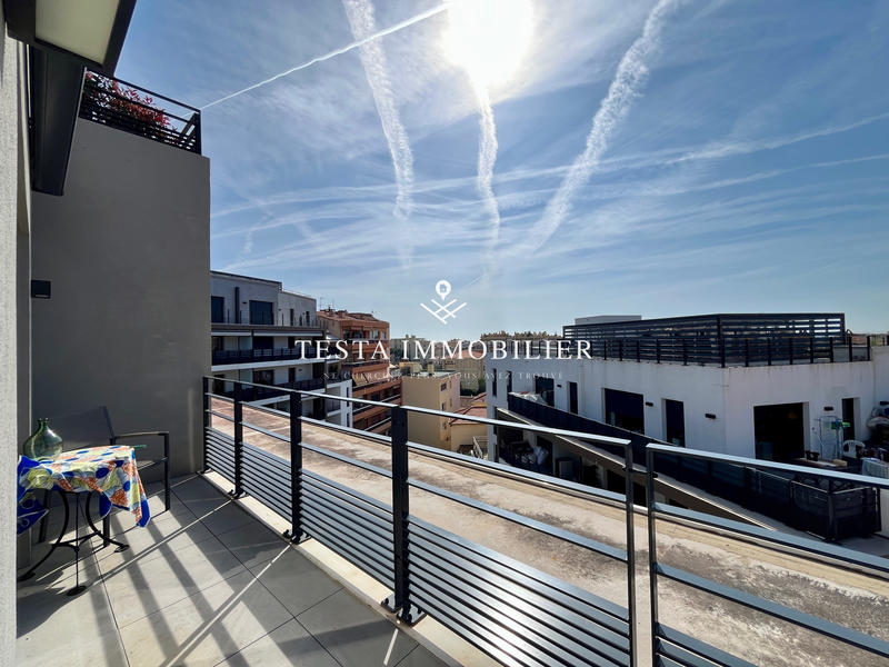 Appartement - 102 m² - 4 pièces