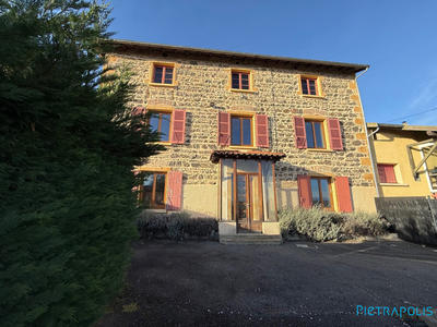 Maison - 140 m² - 5 pièces