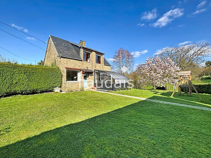 Maison - 88 m² - 4 pièces