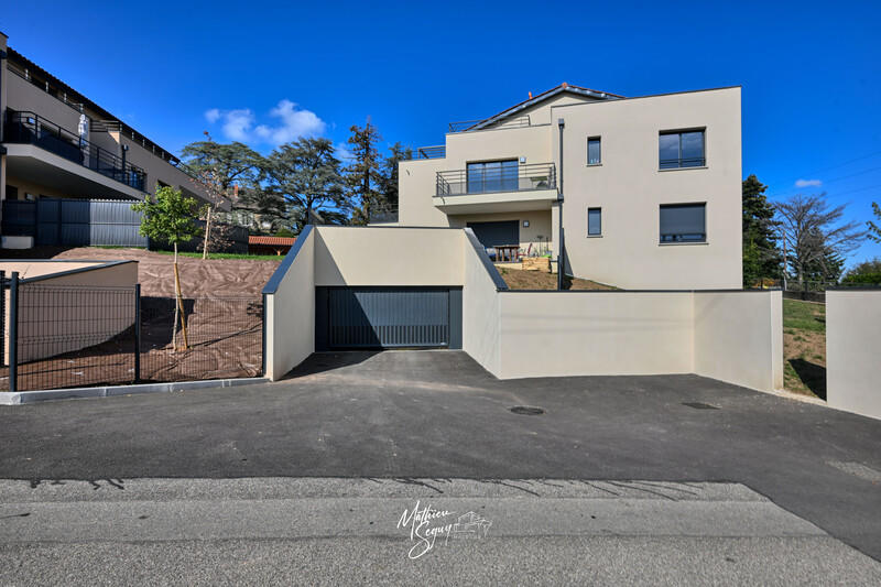 Appartement - 91 m² - 4 pièces