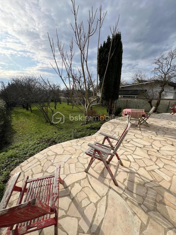 Maison - 170 m² - 8 pièces