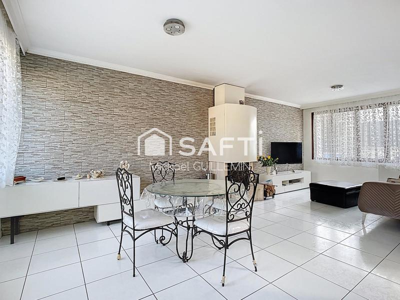 Maison - 196 m² - 7 pièces