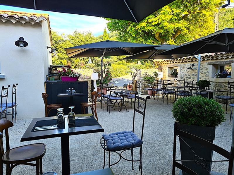 Maison - 625 m² - 11 pièces