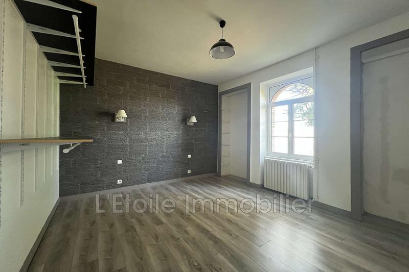 Maison - 211 m² - 7 pièces