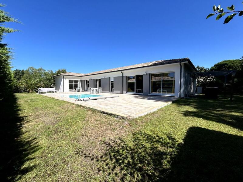 Maison - 156 m² - 6 pièces