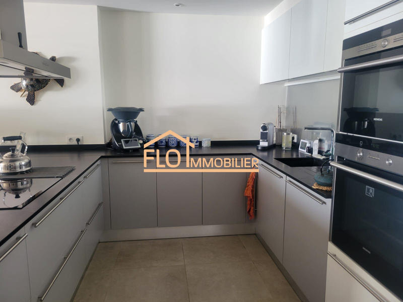 Appartement - 115 m² - 3 pièces