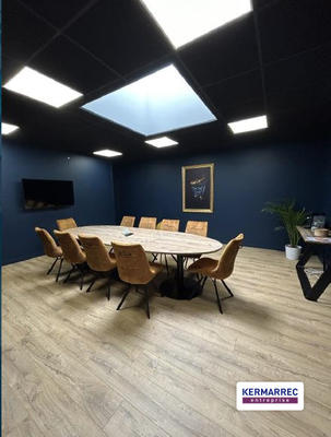 Bureau - 146 m²