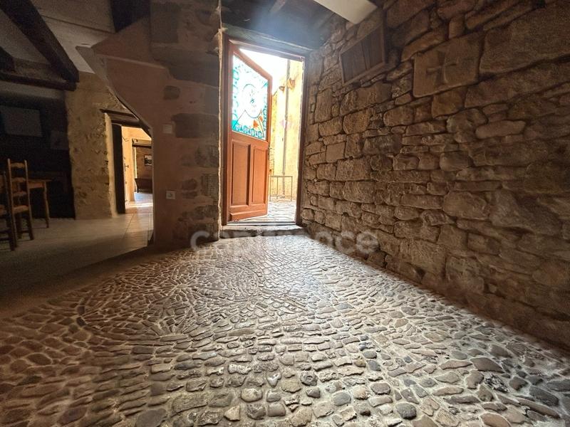 Maison - 211 m² - 4 pièces