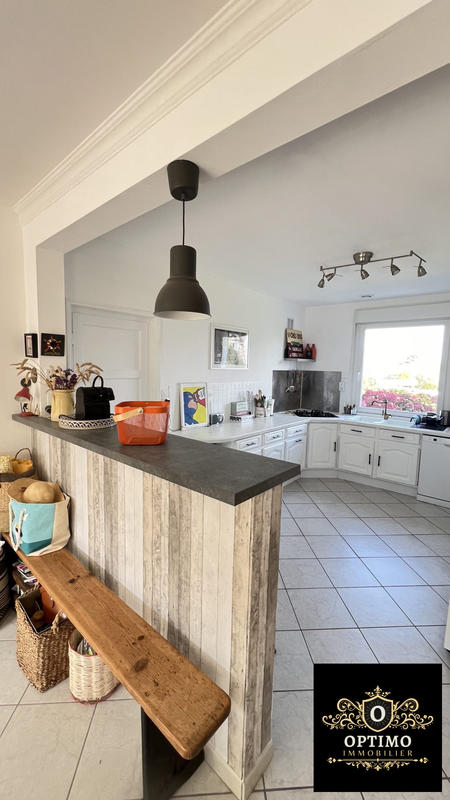 Maison traditionnelle - 163 m² - 6 pièces