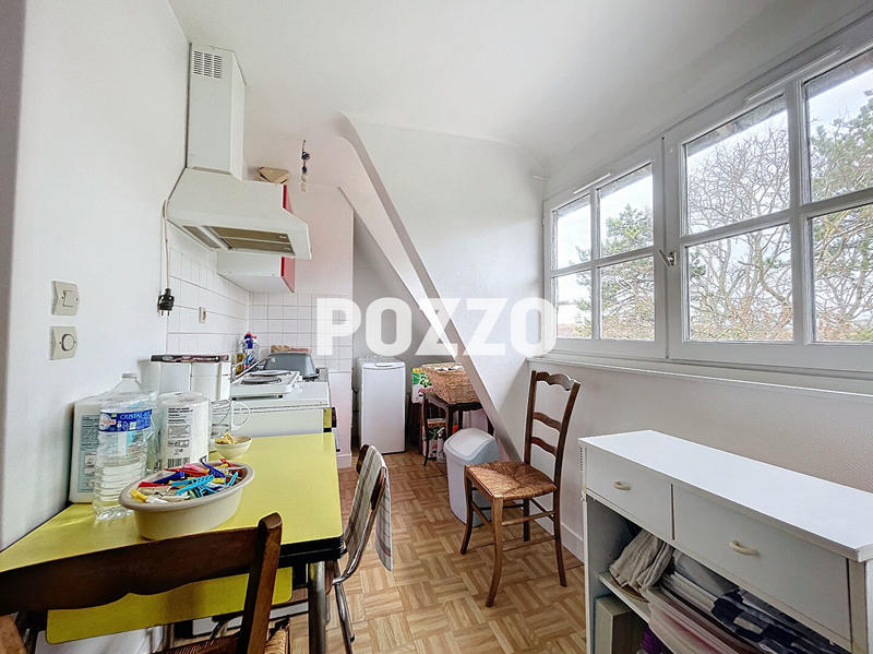 Immeuble - 10 pièces