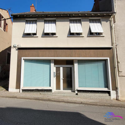 Maison - 104 m² - 4 pièces