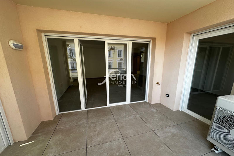 Appartement - 97 m² - 4 pièces