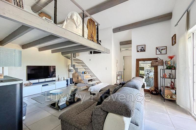 Maison - 163 m² - 8 pièces