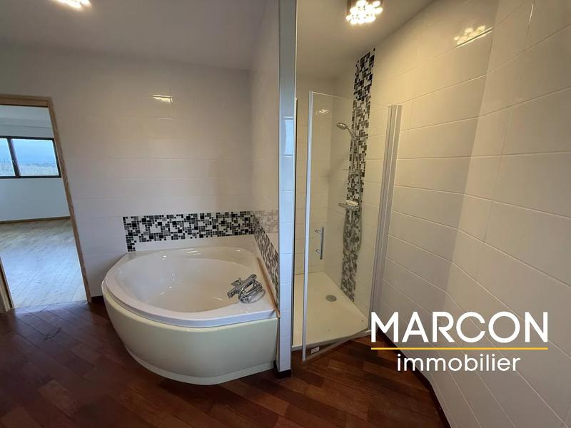 Maison - 164 m² - 4 pièces