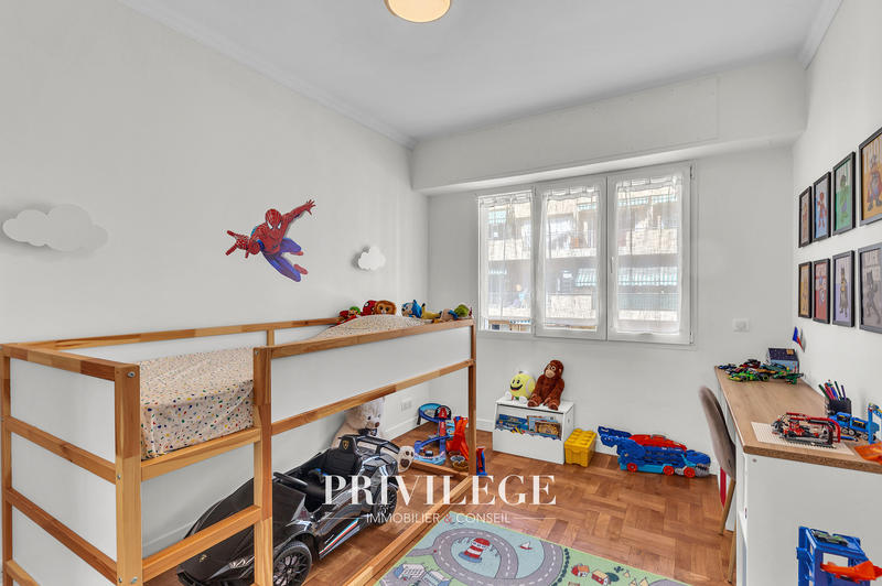 Appartement - 83 m² - 4 pièces