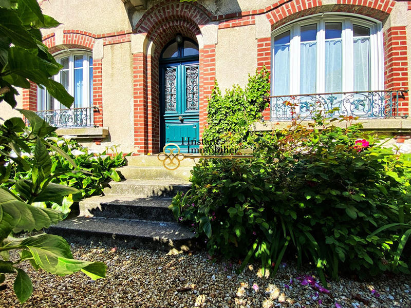 Maison de maîtres - 154 m² - 8 pièces