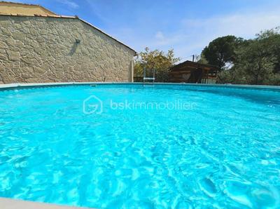 Maison traditionnelle - 124 m² - 6 pièces