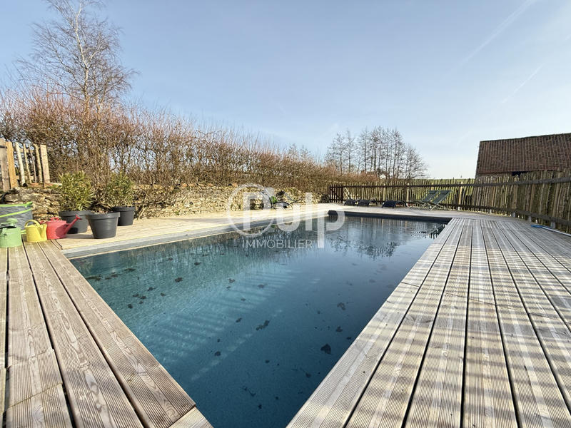 Demeure - 318 m² - 8 pièces