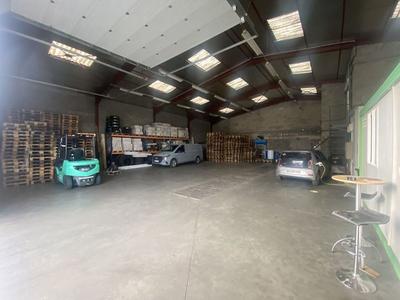 Local commercial - 330 m² - 4 pièces