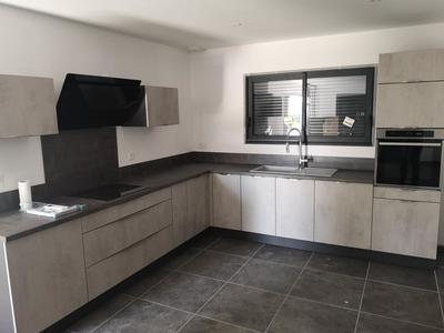 Maison - 257 m² - 4 pièces