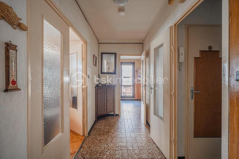 Appartement - 92 m² - 5 pièces