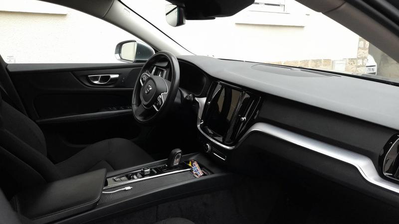 Volvo V60 II 2.0 B4 197 Geartronic 8 Momentum Business