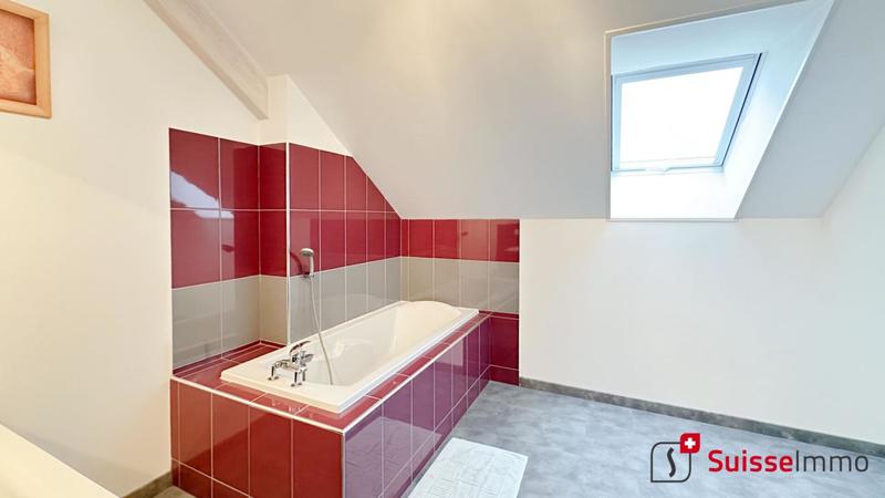 Maison - 208 m² - 7 pièces