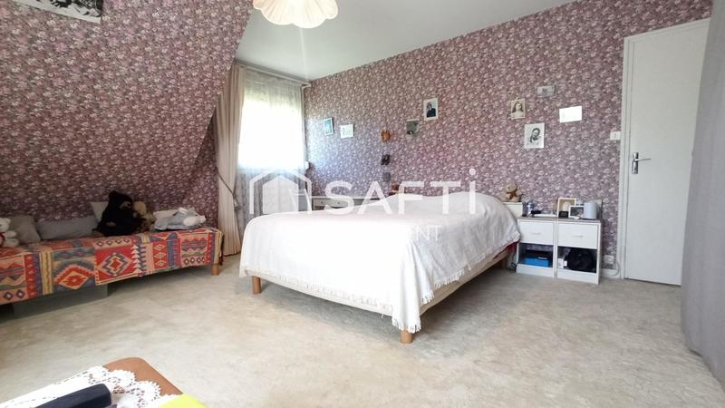 Maison - 213 m² - 7 pièces