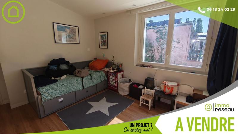 Maison - 215 m² - 8 pièces