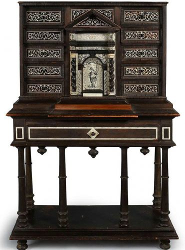 Art &amp; Antique Addicts