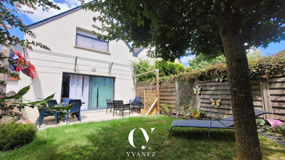 Maison - 95 m² - 5 pièces