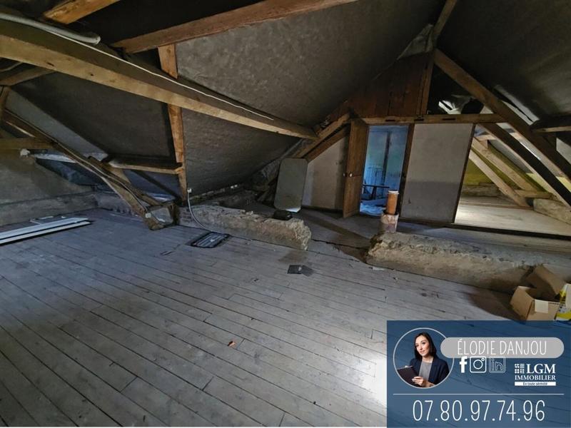 Maison - 210 m² - 10 pièces