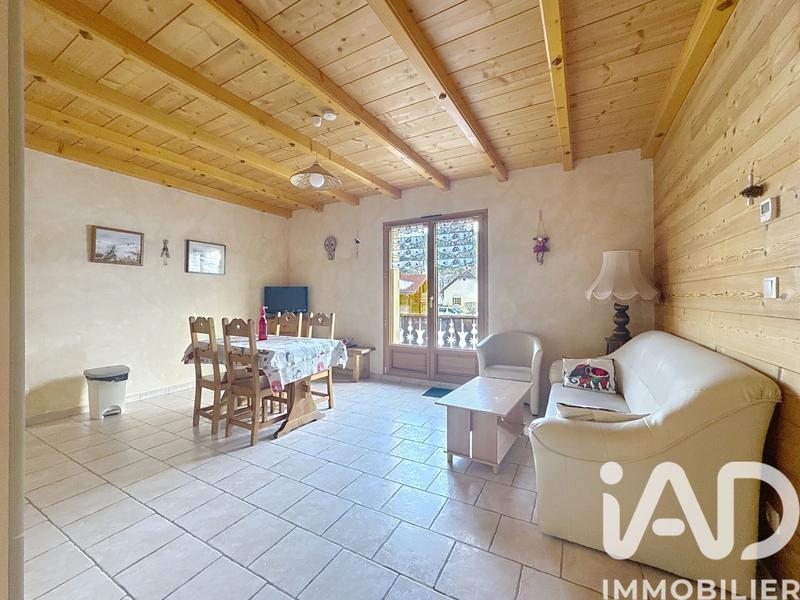 Maison - 300 m² - 21 pièces