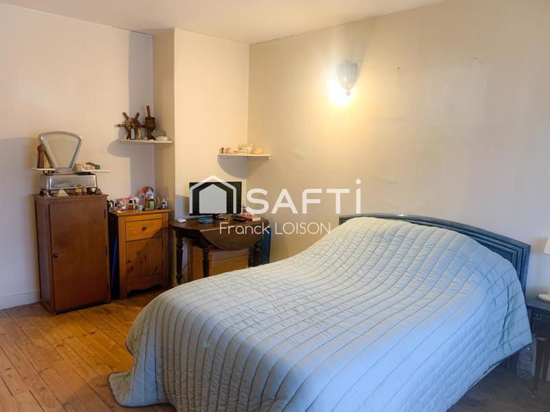 Maison - 166 m² - 7 pièces