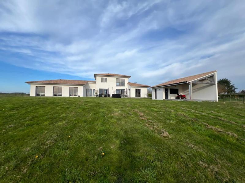 Maison - 179 m² - 6 pièces