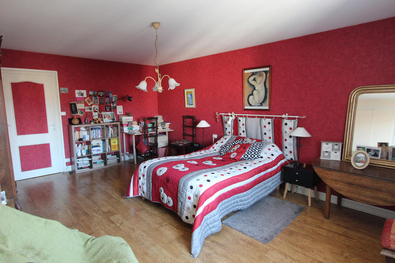 Maison - 140 m² - 7 pièces