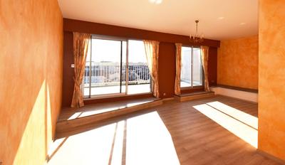 Appartement - 85 m² - 3 pièces